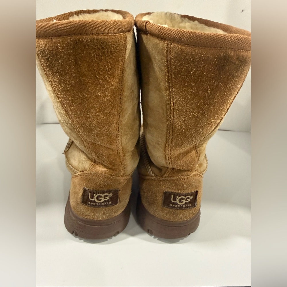 Ugg chestnut Boot - image 2